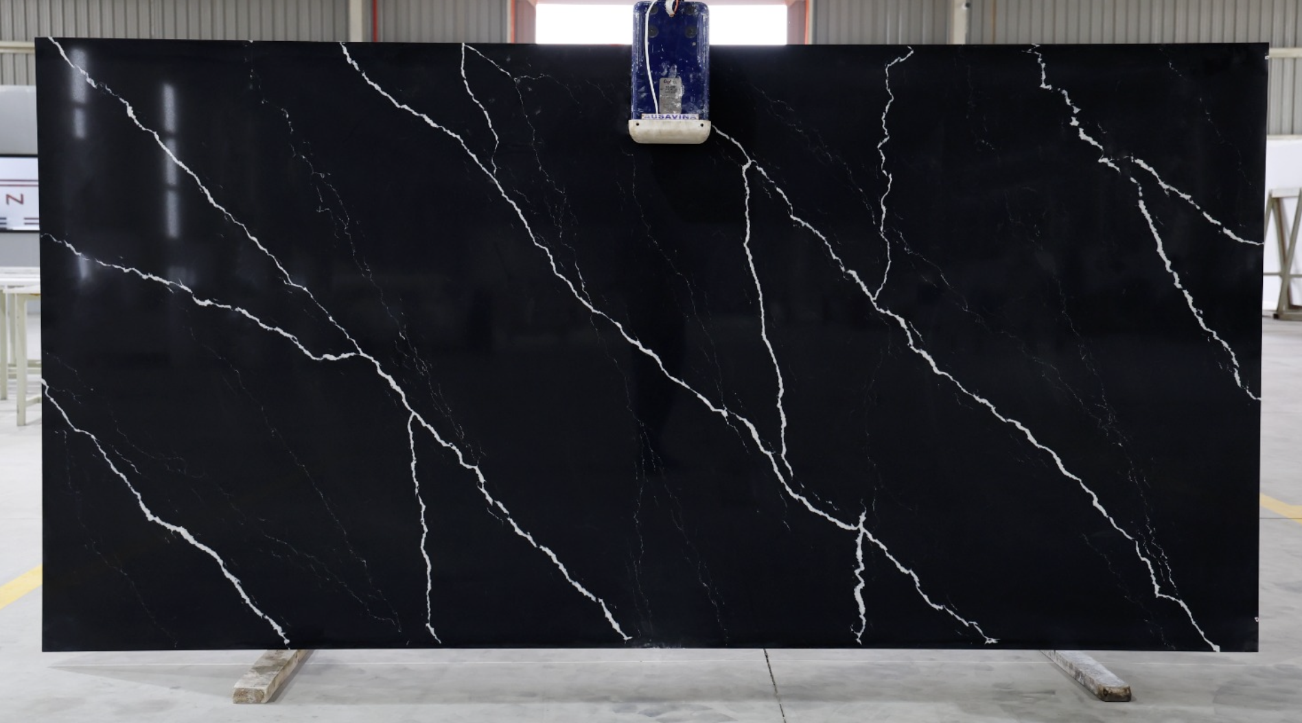 Marquina black